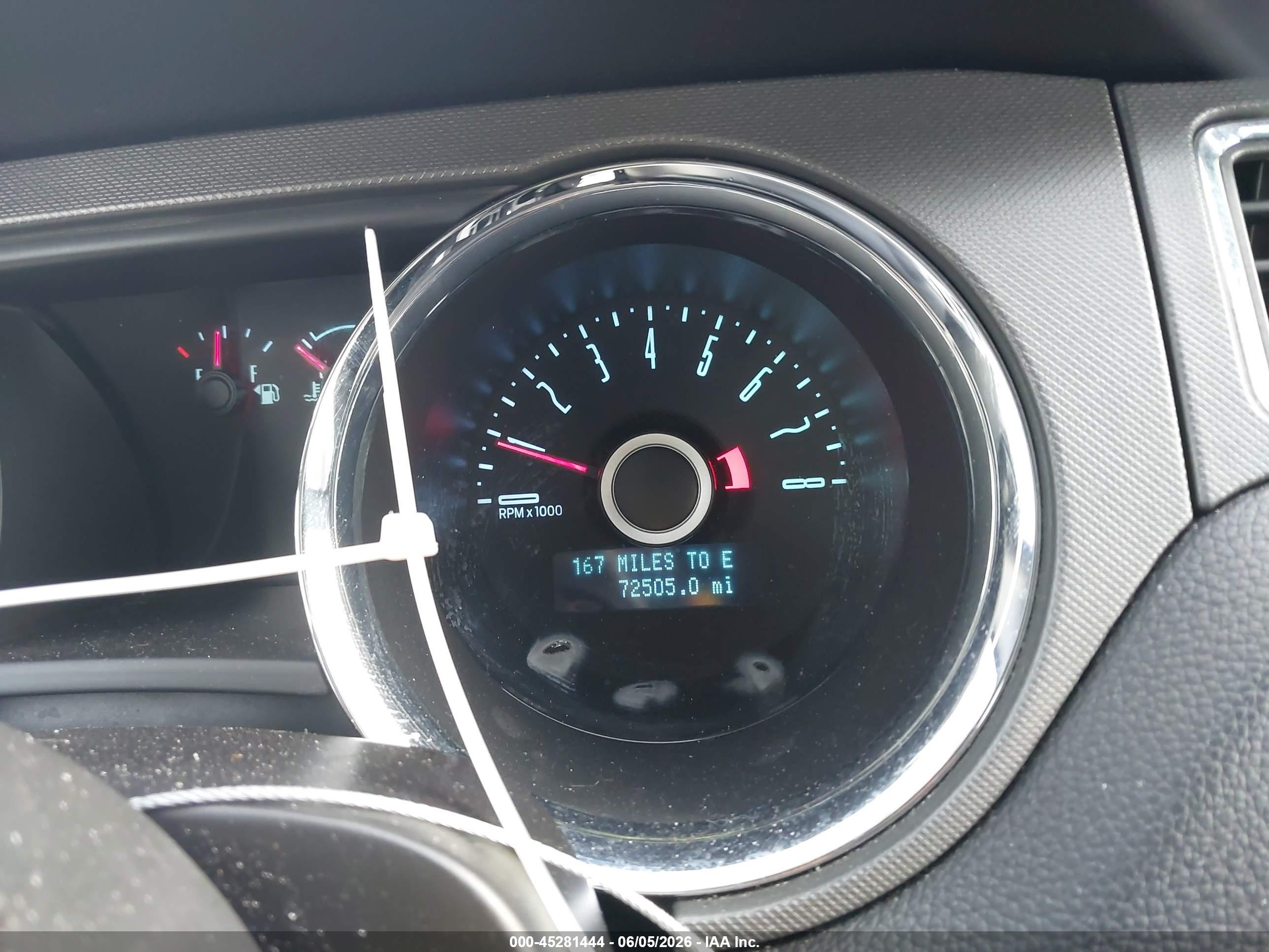 2014 Ford Mustang V6 Красный vin: 1ZVBP8AM5E5301553