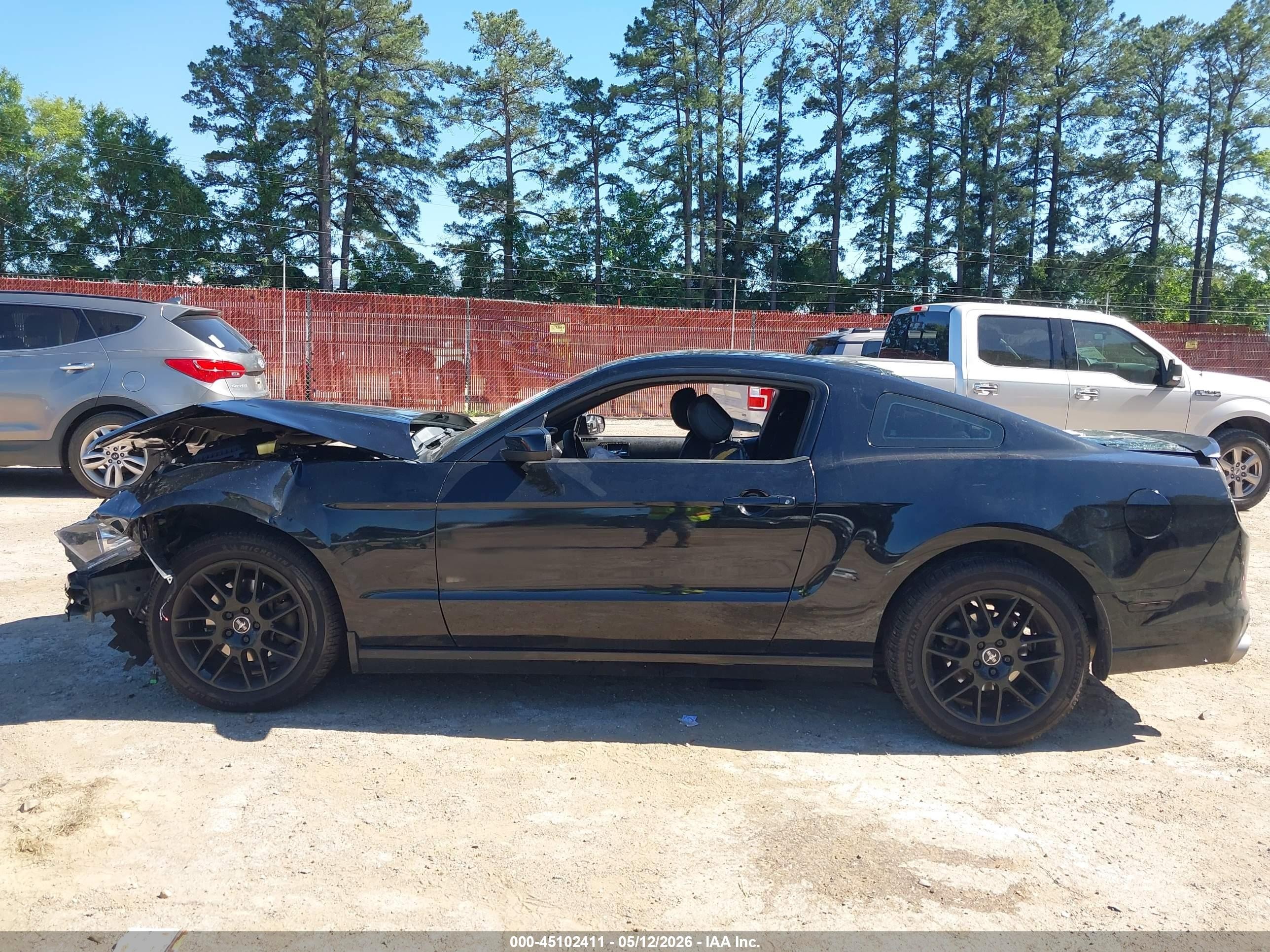 2014 Ford Mustang V6 Premium Black vin: 1ZVBP8AM5E5315968