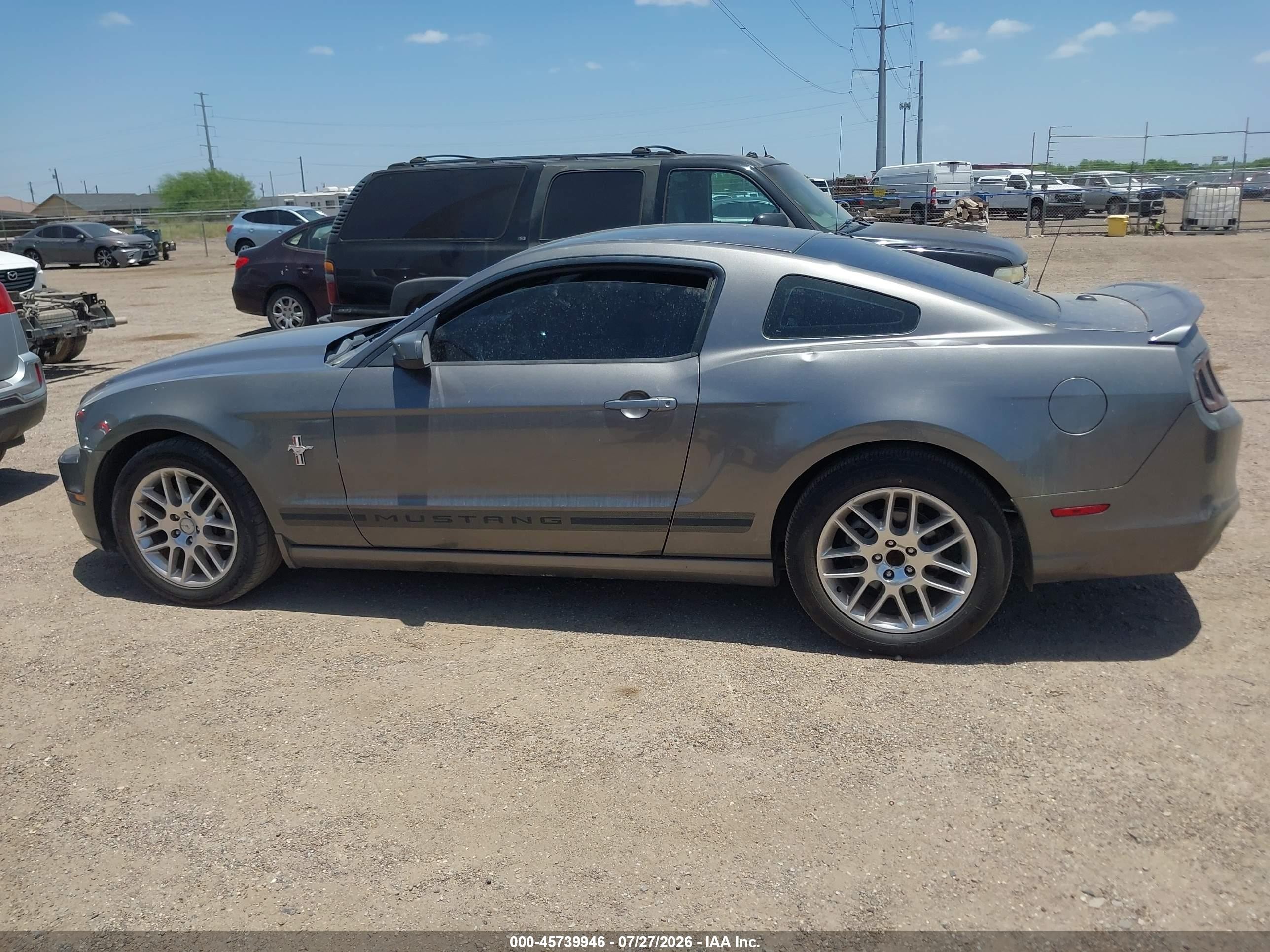 2014 Ford Mustang V6 Premium Gray vin: 1ZVBP8AM5E5319101