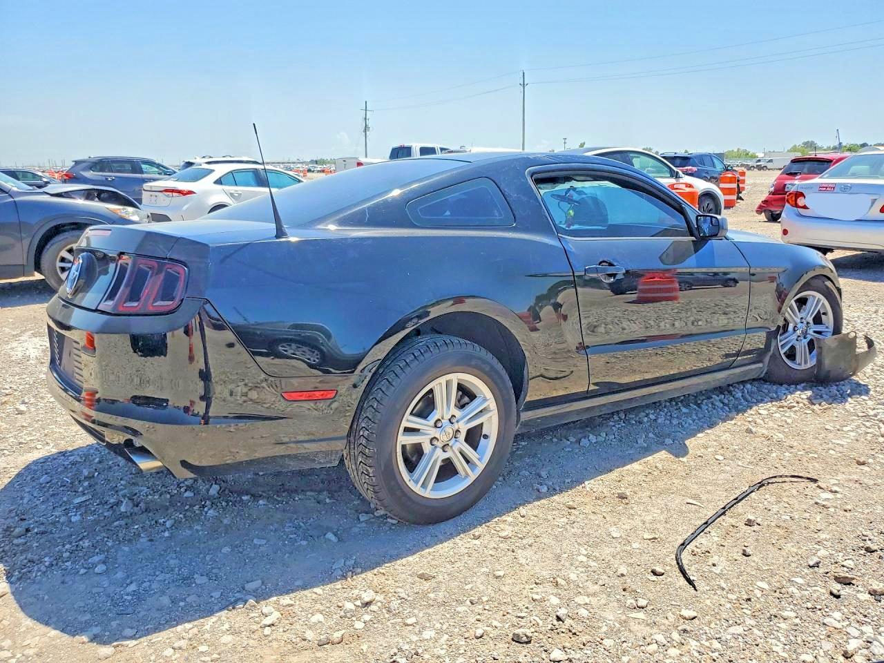 2014 Ford Mustang Black vin: 1ZVBP8AM5E5320362