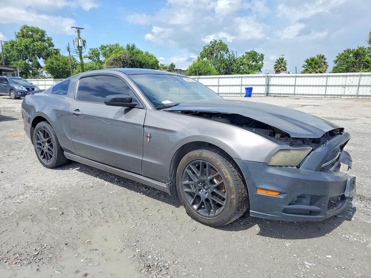 2014 Ford Mustang Серый vin: 1ZVBP8AM5E5327196