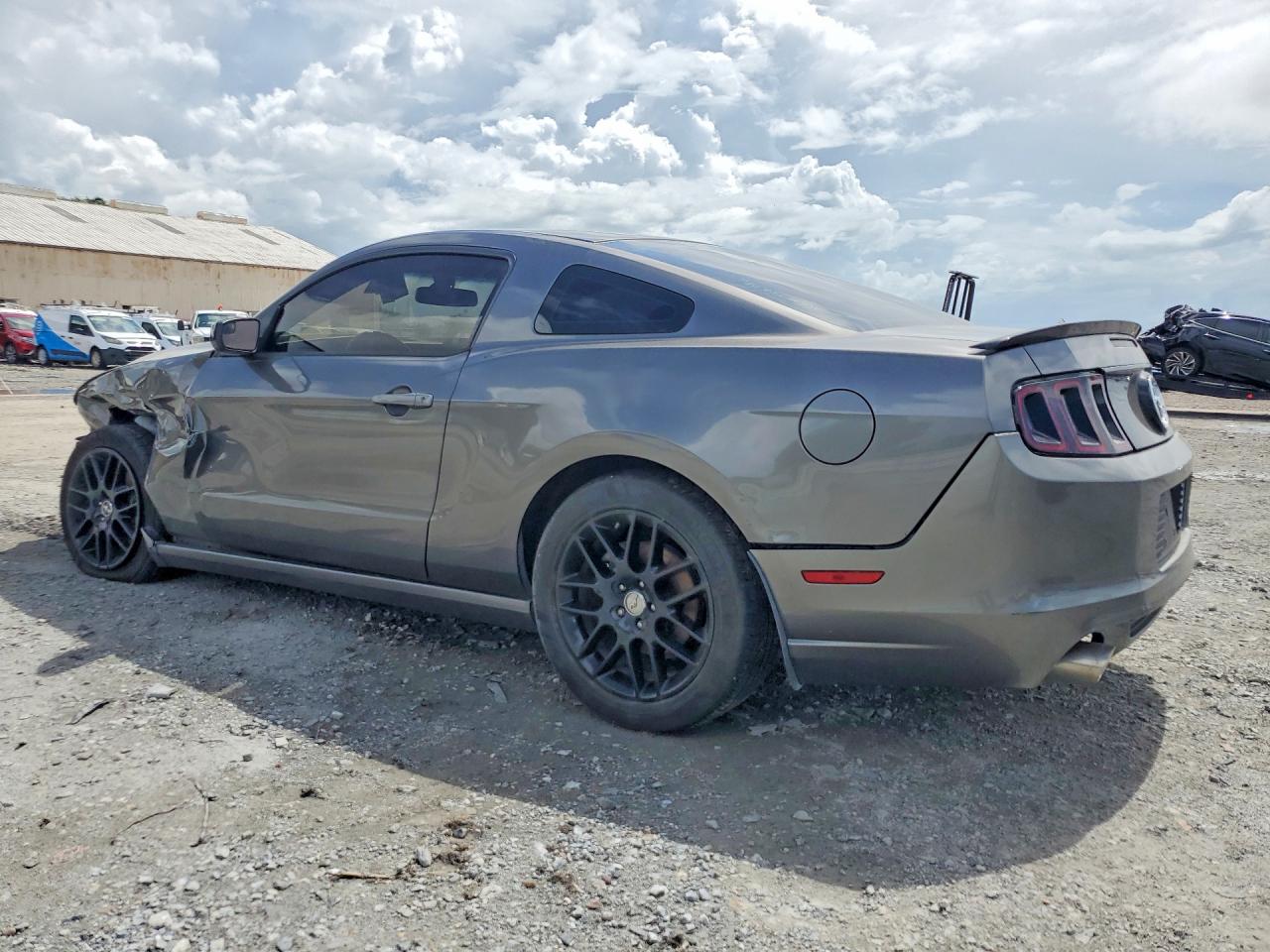 2014 Ford Mustang Серый vin: 1ZVBP8AM5E5327196