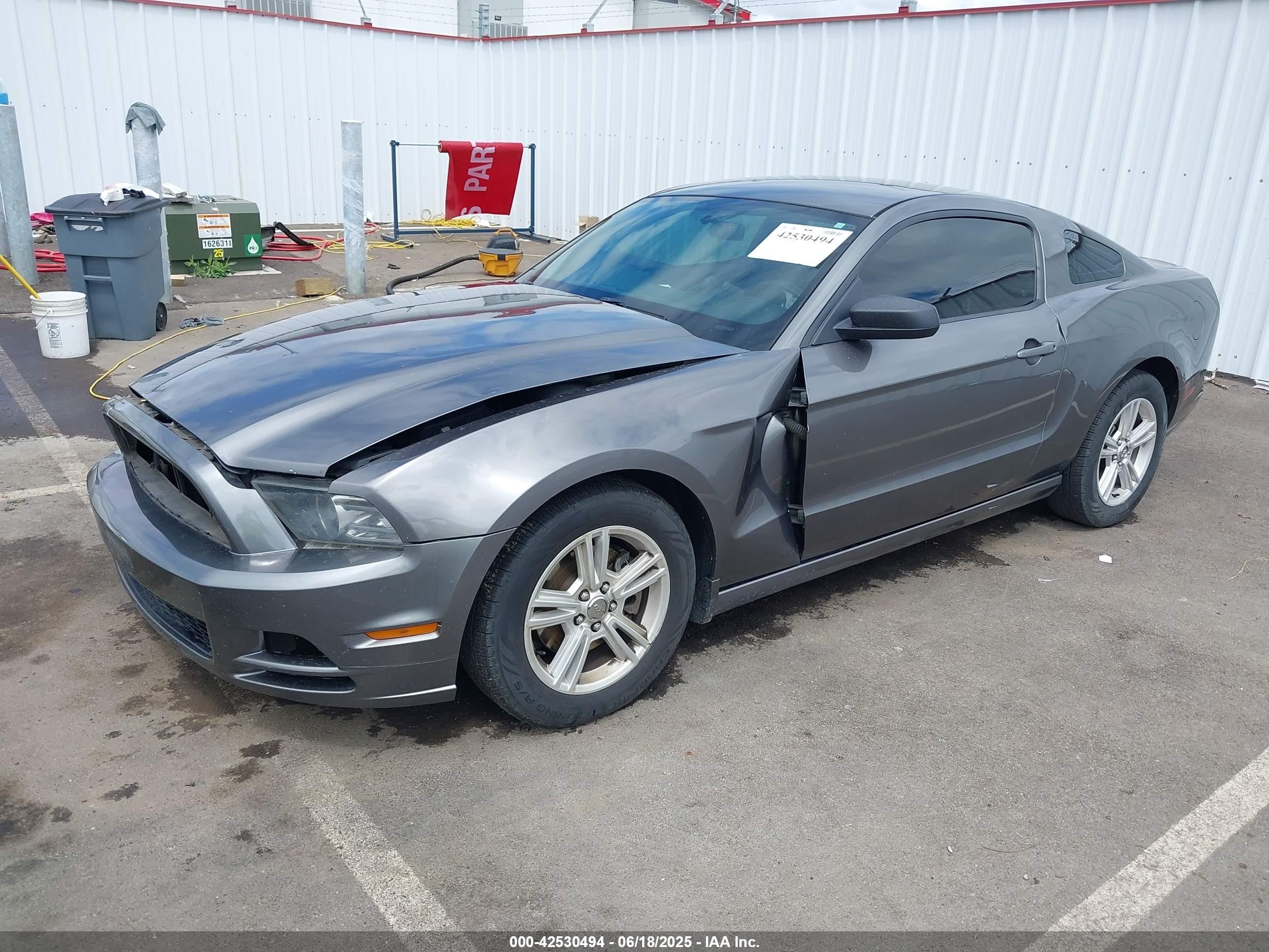 2014 Ford Mustang V6 Gray vin: 1ZVBP8AM5E5328302