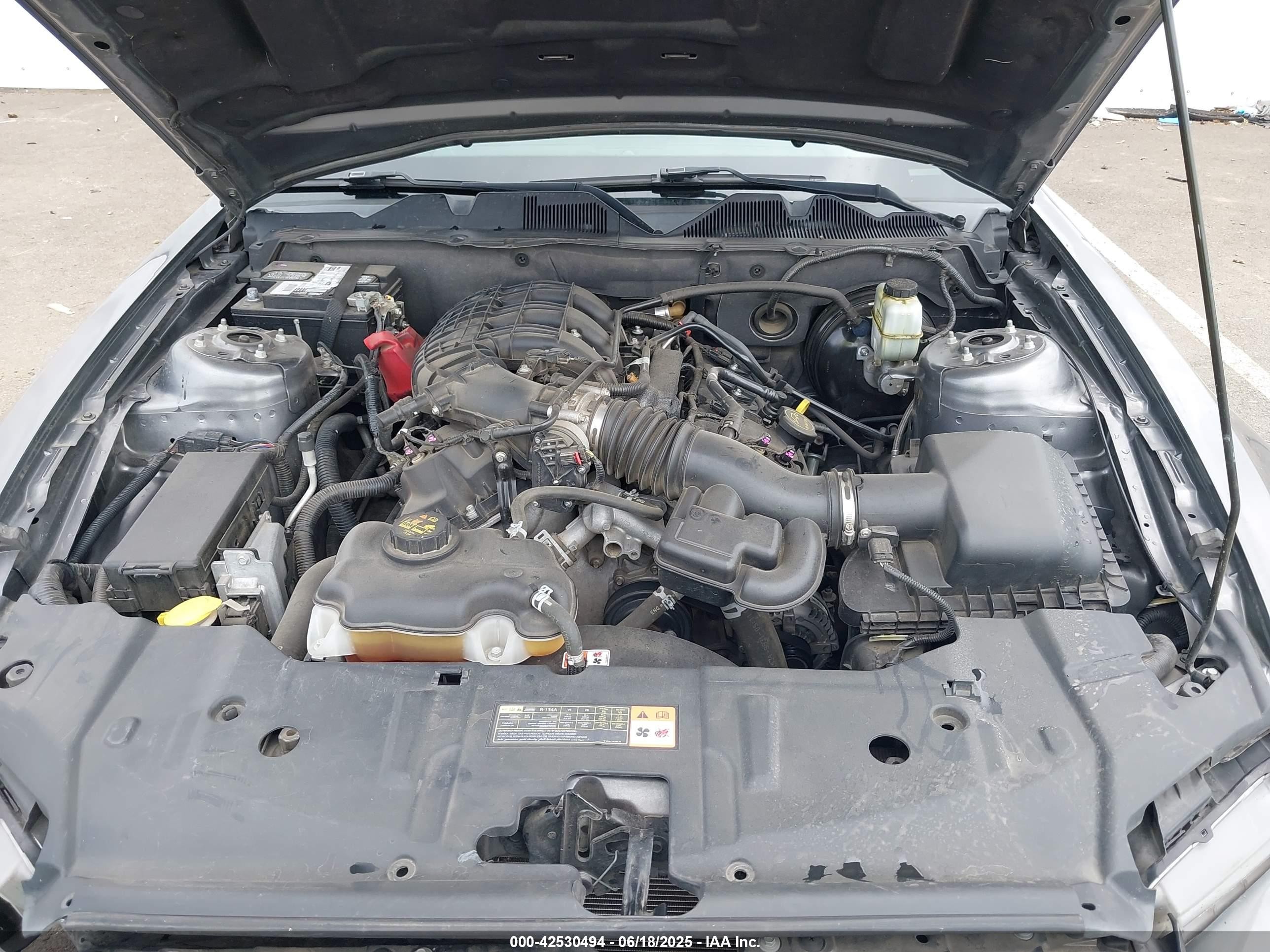 2014 Ford Mustang V6 Gray vin: 1ZVBP8AM5E5328302