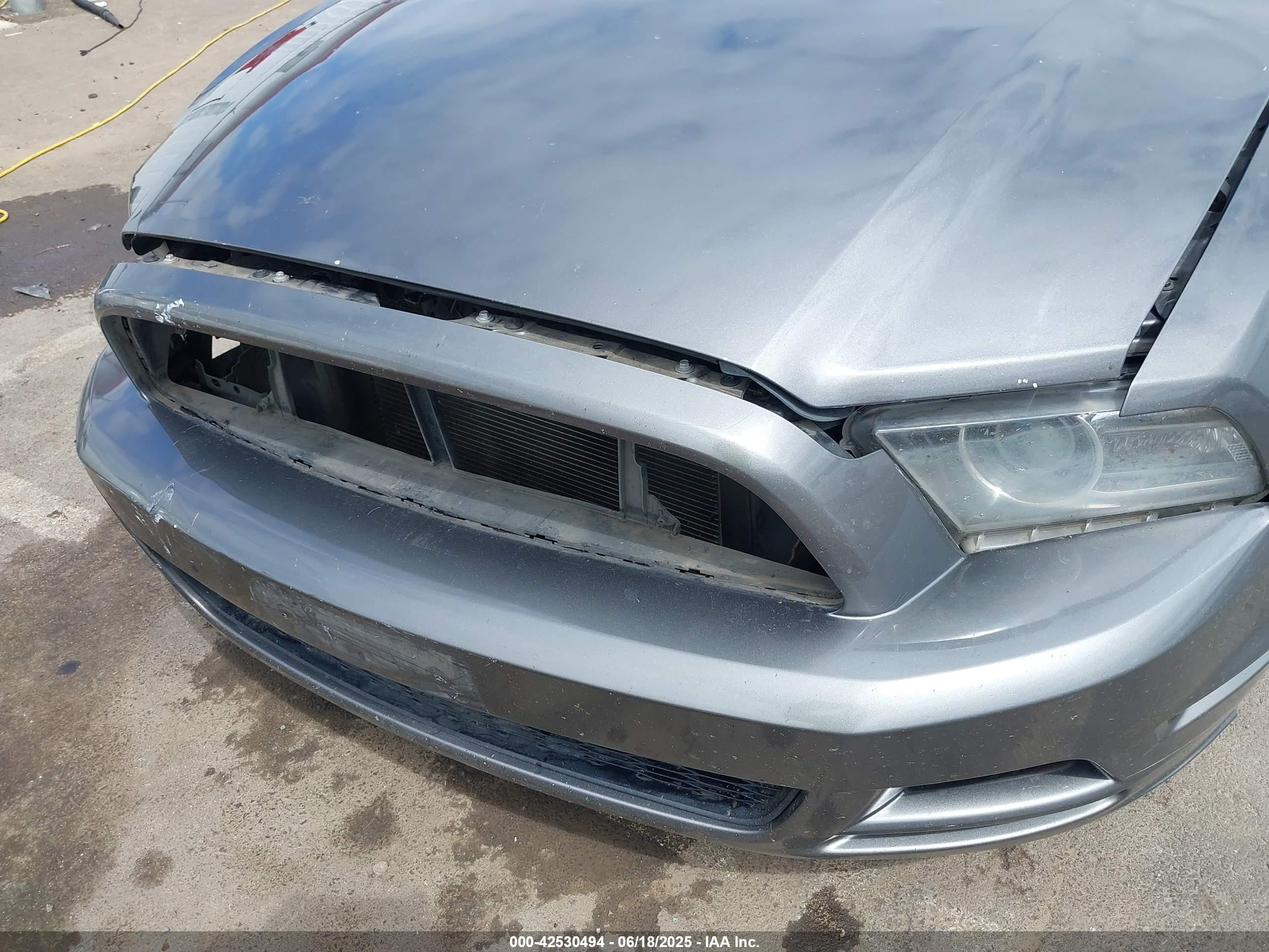 2014 Ford Mustang V6 Gray vin: 1ZVBP8AM5E5328302