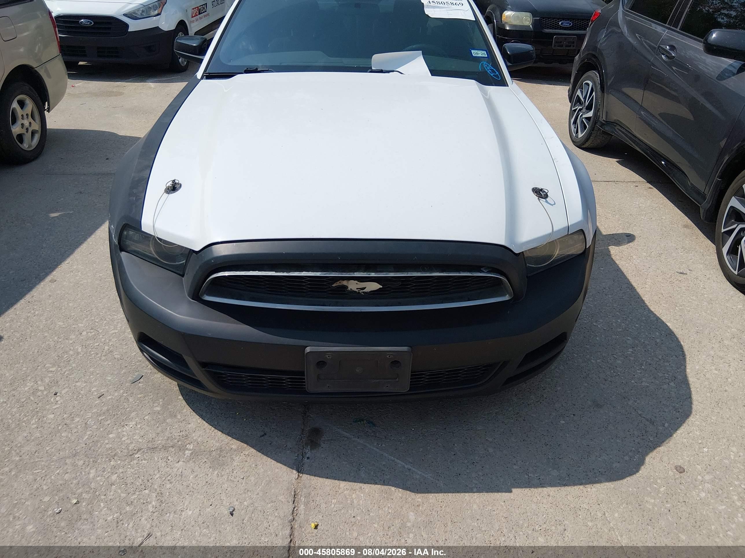 2014 Ford Mustang V6 White vin: 1ZVBP8AM5E5331877