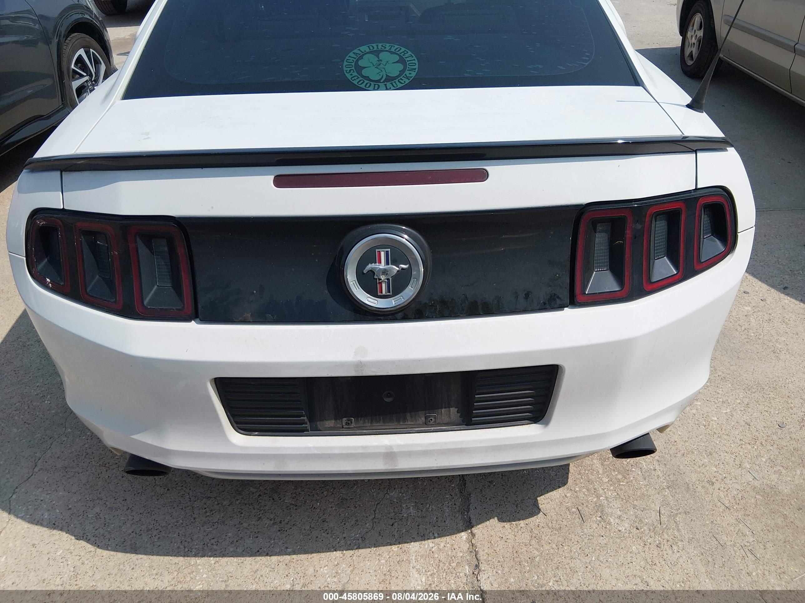 2014 Ford Mustang V6 White vin: 1ZVBP8AM5E5331877