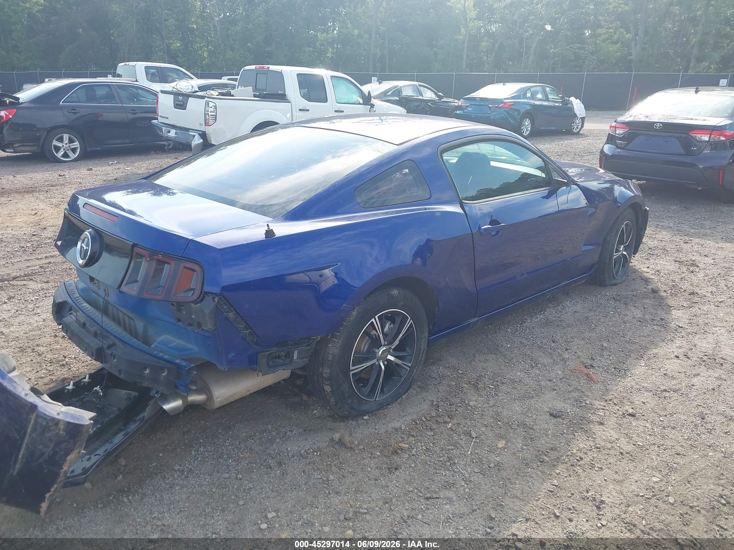 2014 Ford Mustang V6 Dark Blue vin: 1ZVBP8AM5E5332821