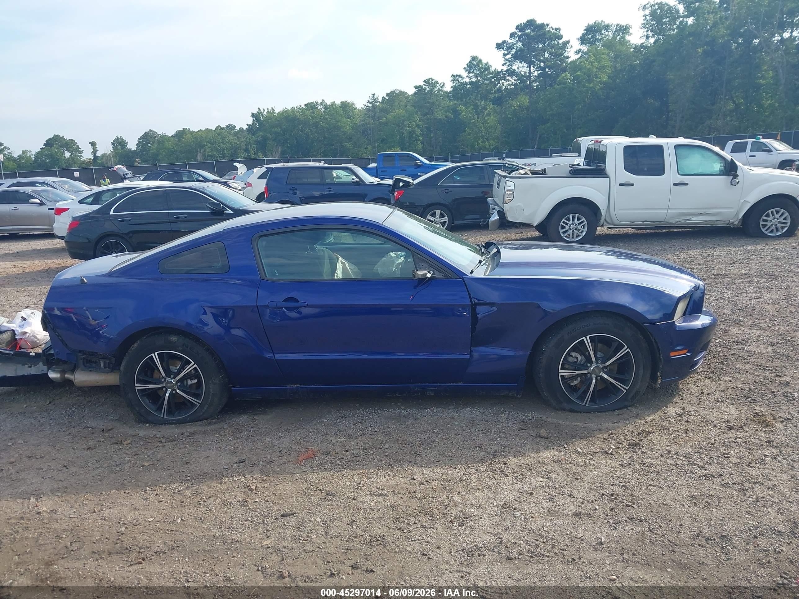 2014 Ford Mustang V6 Dark Blue vin: 1ZVBP8AM5E5332821