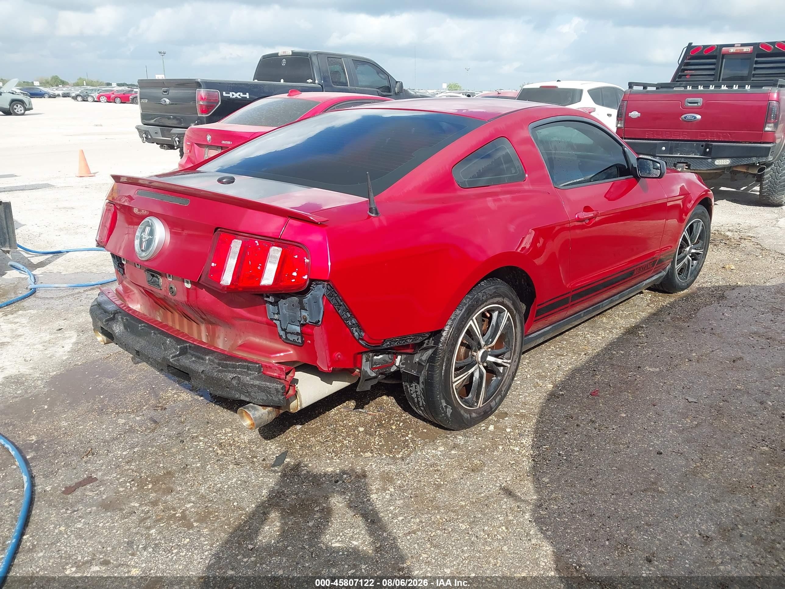 2011 Ford Mustang V6 Premium Red vin: 1ZVBP8AM6B5111420
