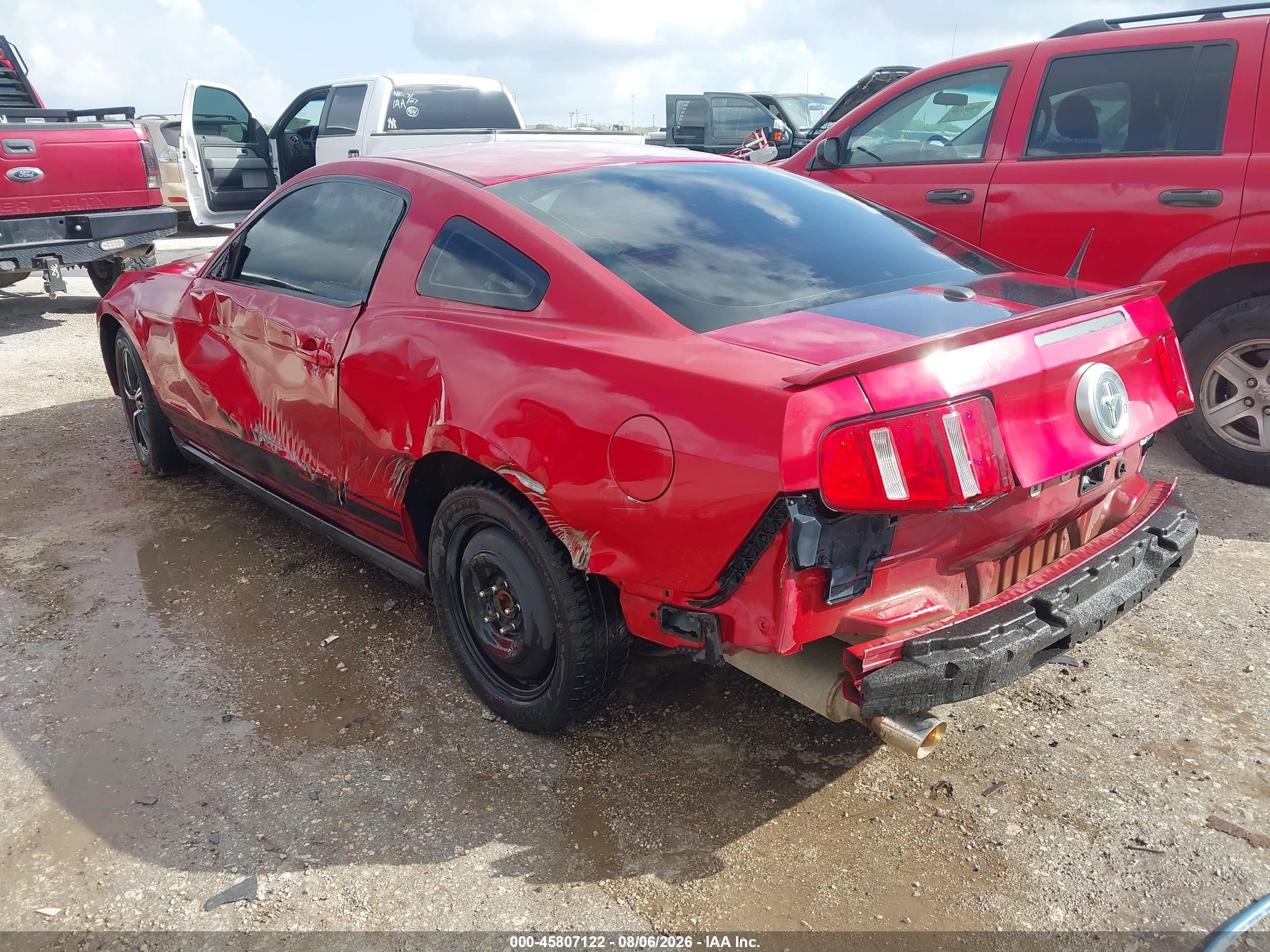 2011 Ford Mustang V6 Premium Red vin: 1ZVBP8AM6B5111420