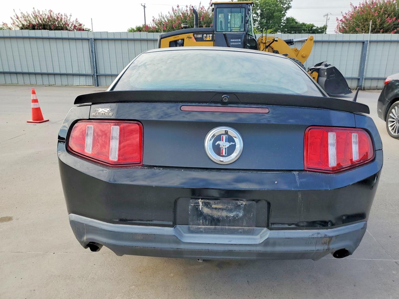 2011 Ford Mustang Base Black vin: 1ZVBP8AM6B5146653