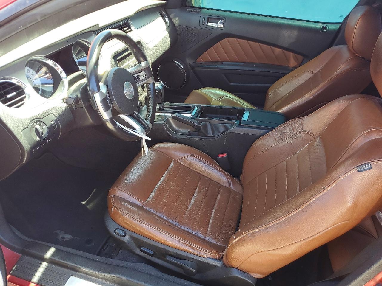 2011 Ford Mustang Red vin: 1ZVBP8AM6B5157734
