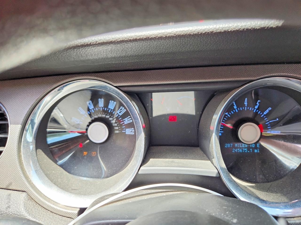 2011 Ford Mustang Черный vin: 1ZVBP8AM6B5162805