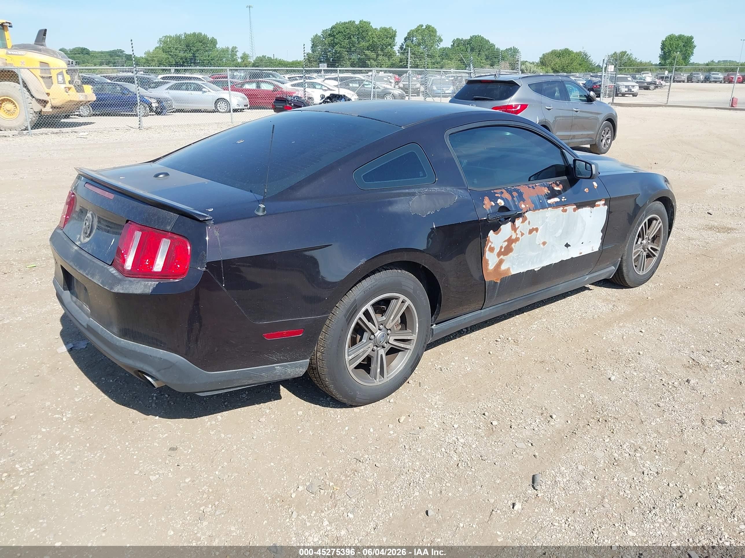 2012 Ford Mustang V6 Premium Black vin: 1ZVBP8AM6C5210837