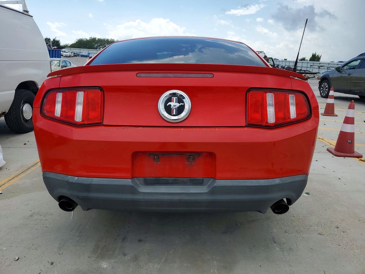 2012 Ford Mustang Red vin: 1ZVBP8AM6C5230859