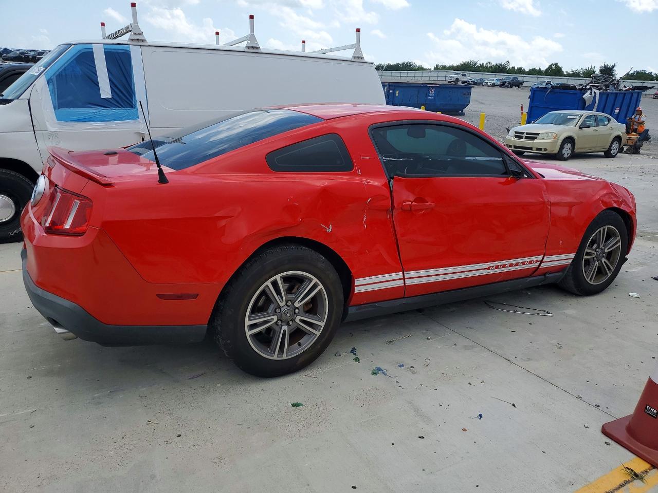 2012 Ford Mustang Red vin: 1ZVBP8AM6C5230859