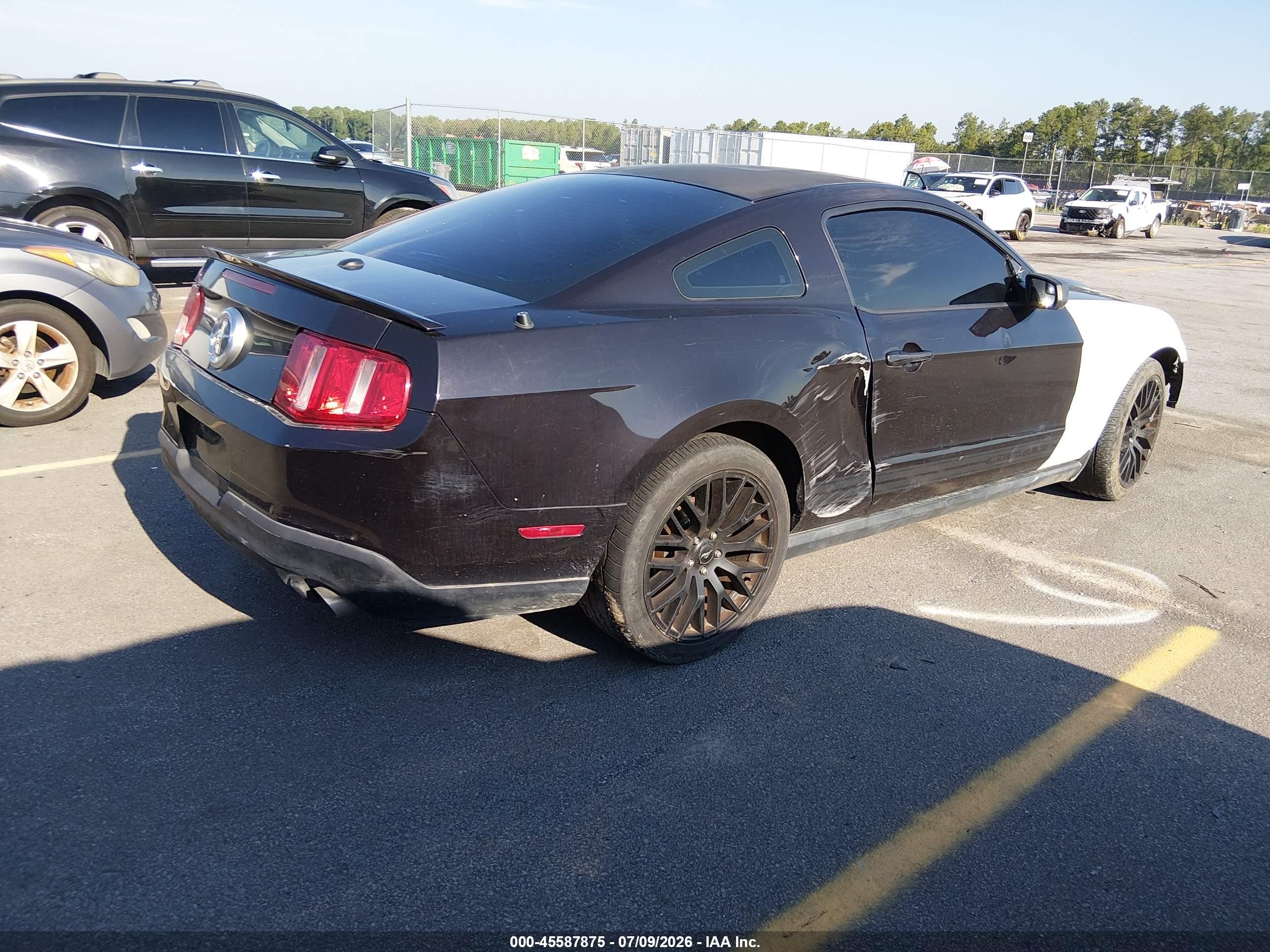 2012 Ford Mustang V6 Premium Black vin: 1ZVBP8AM6C5230943