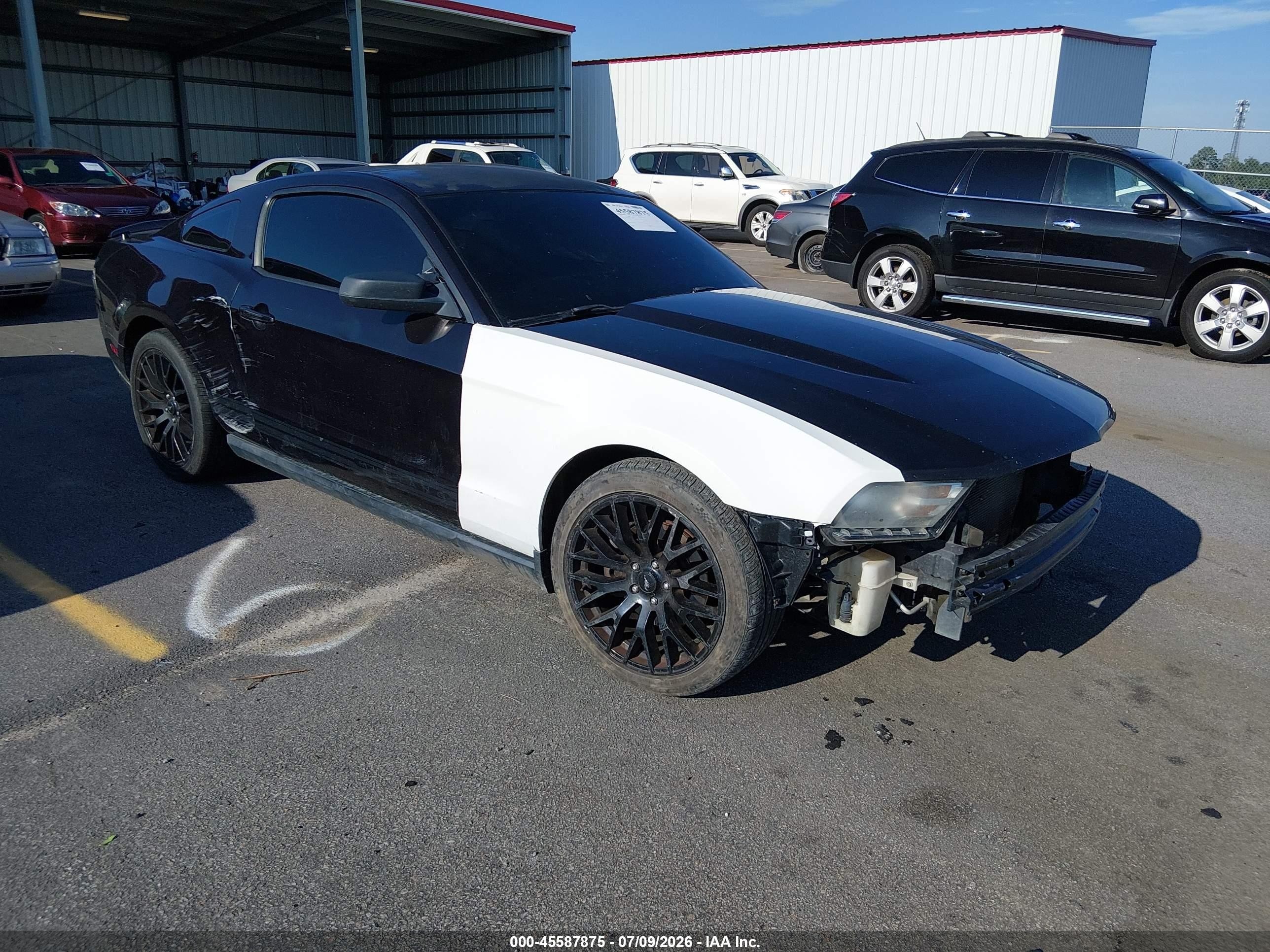 2012 Ford Mustang V6 Premium Black vin: 1ZVBP8AM6C5230943