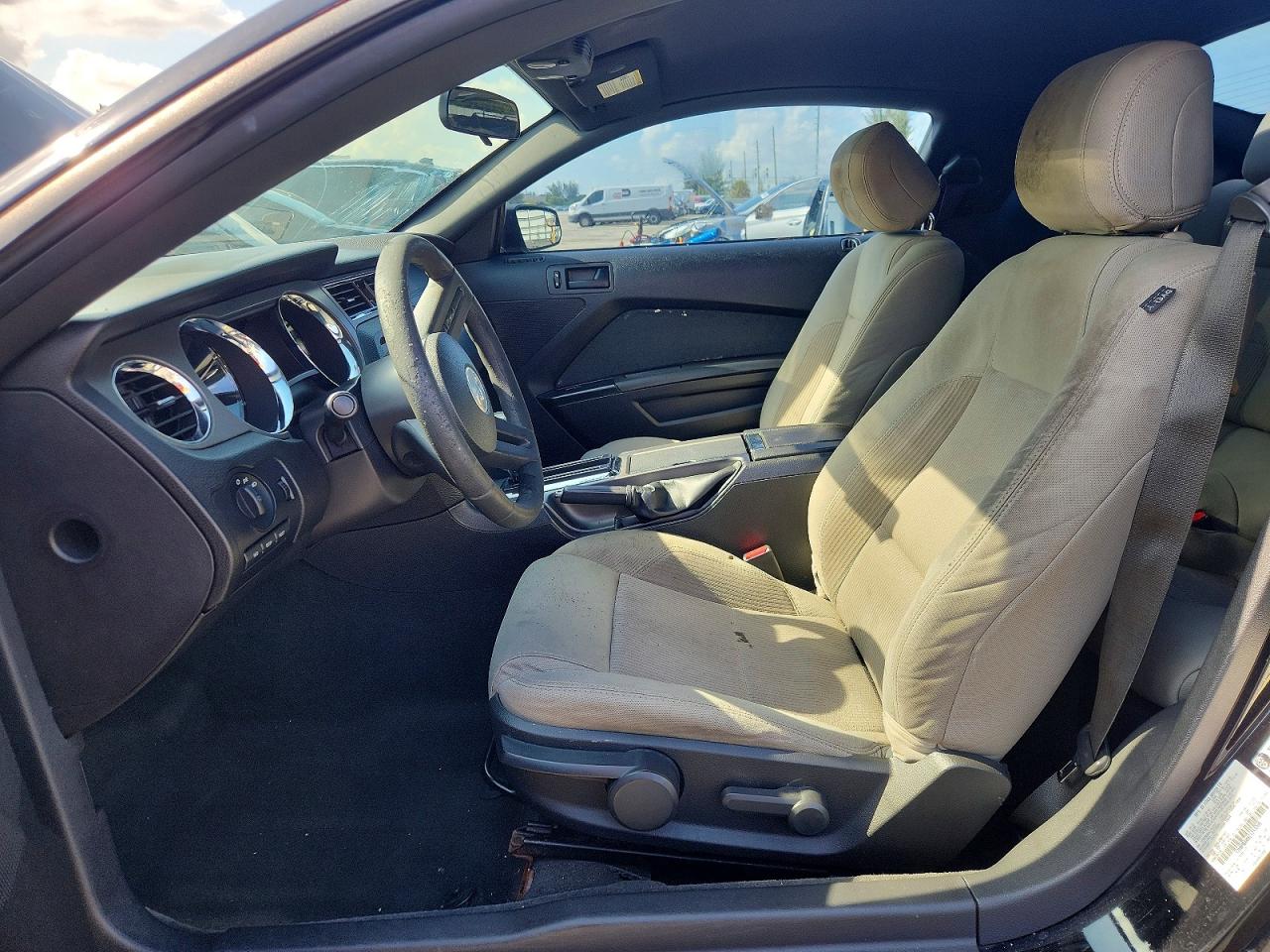 2012 Ford Mustang Black vin: 1ZVBP8AM6C5253705
