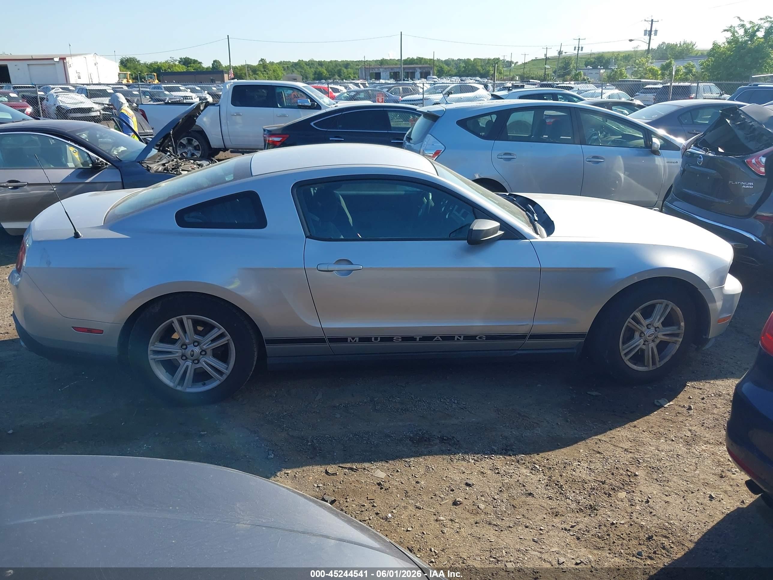 2012 Ford Mustang V6 Silver vin: 1ZVBP8AM6C5280452
