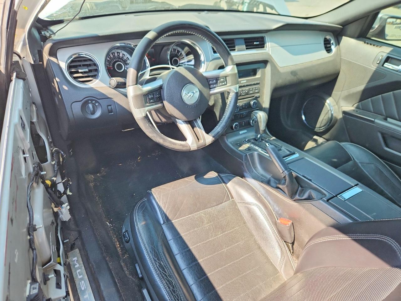 2013 Ford Mustang Silver vin: 1ZVBP8AM6D5238218
