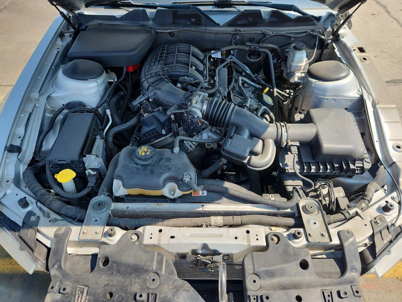 2013 Ford Mustang Silver vin: 1ZVBP8AM6D5238218