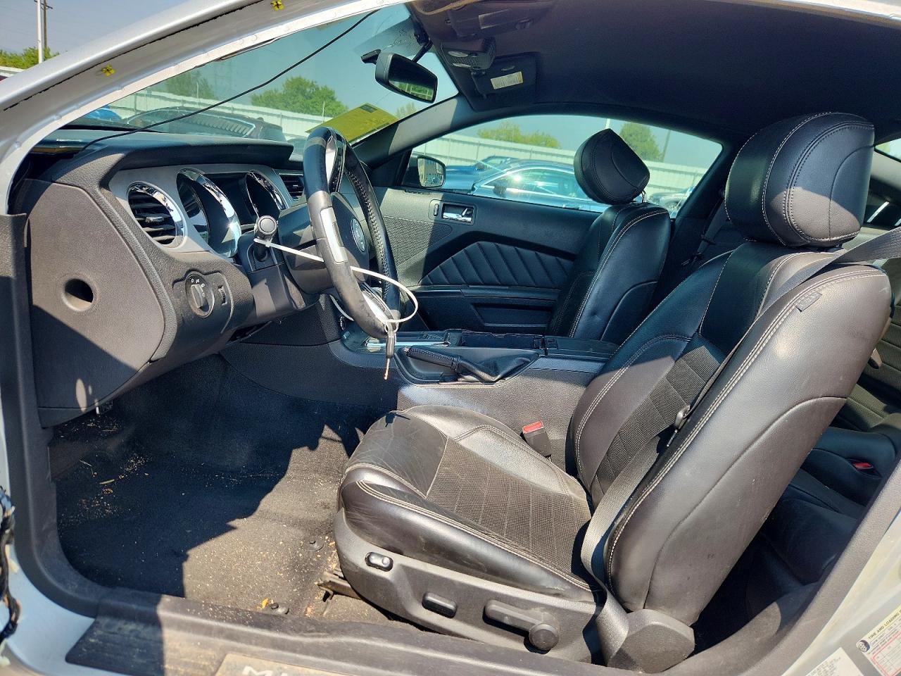 2013 Ford Mustang Silver vin: 1ZVBP8AM6D5238218