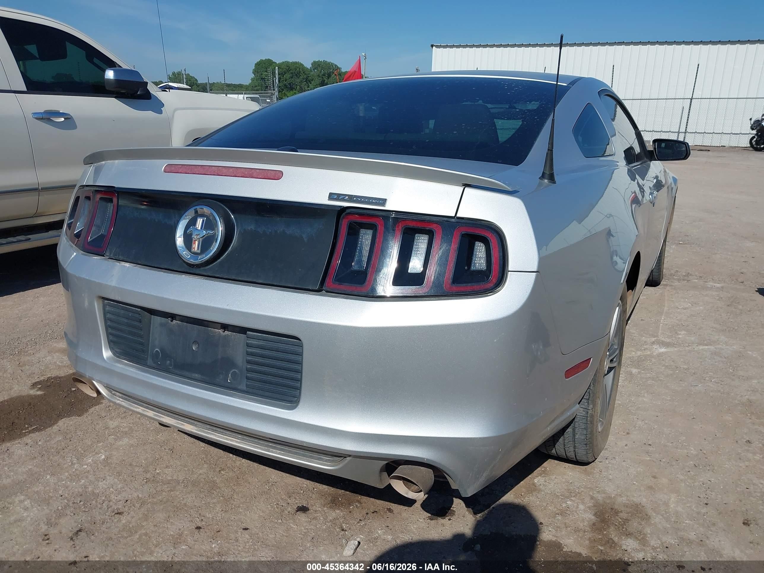 2013 Ford Mustang V6 Premium Silver vin: 1ZVBP8AM6D5239675