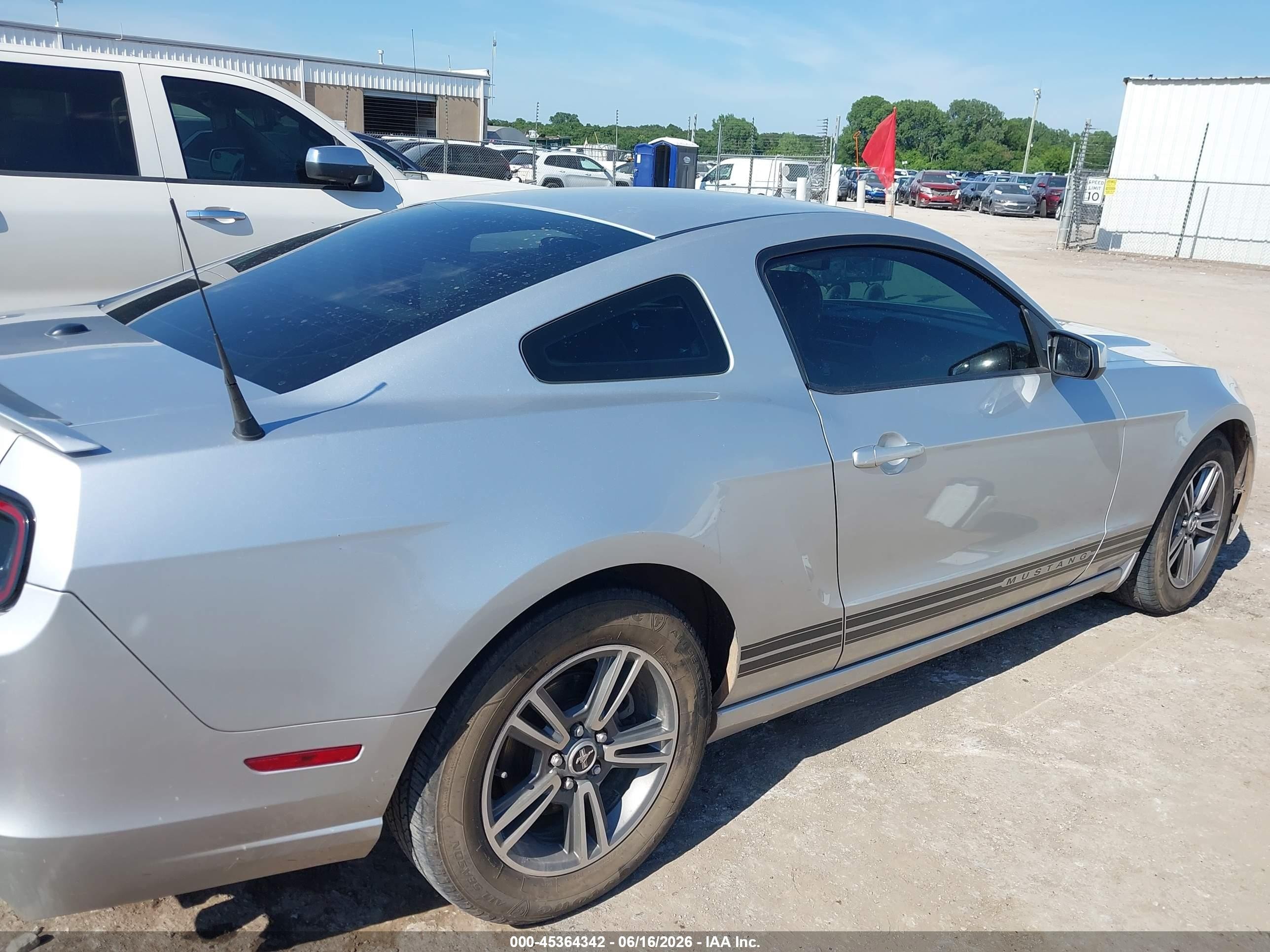 2013 Ford Mustang V6 Premium Silver vin: 1ZVBP8AM6D5239675