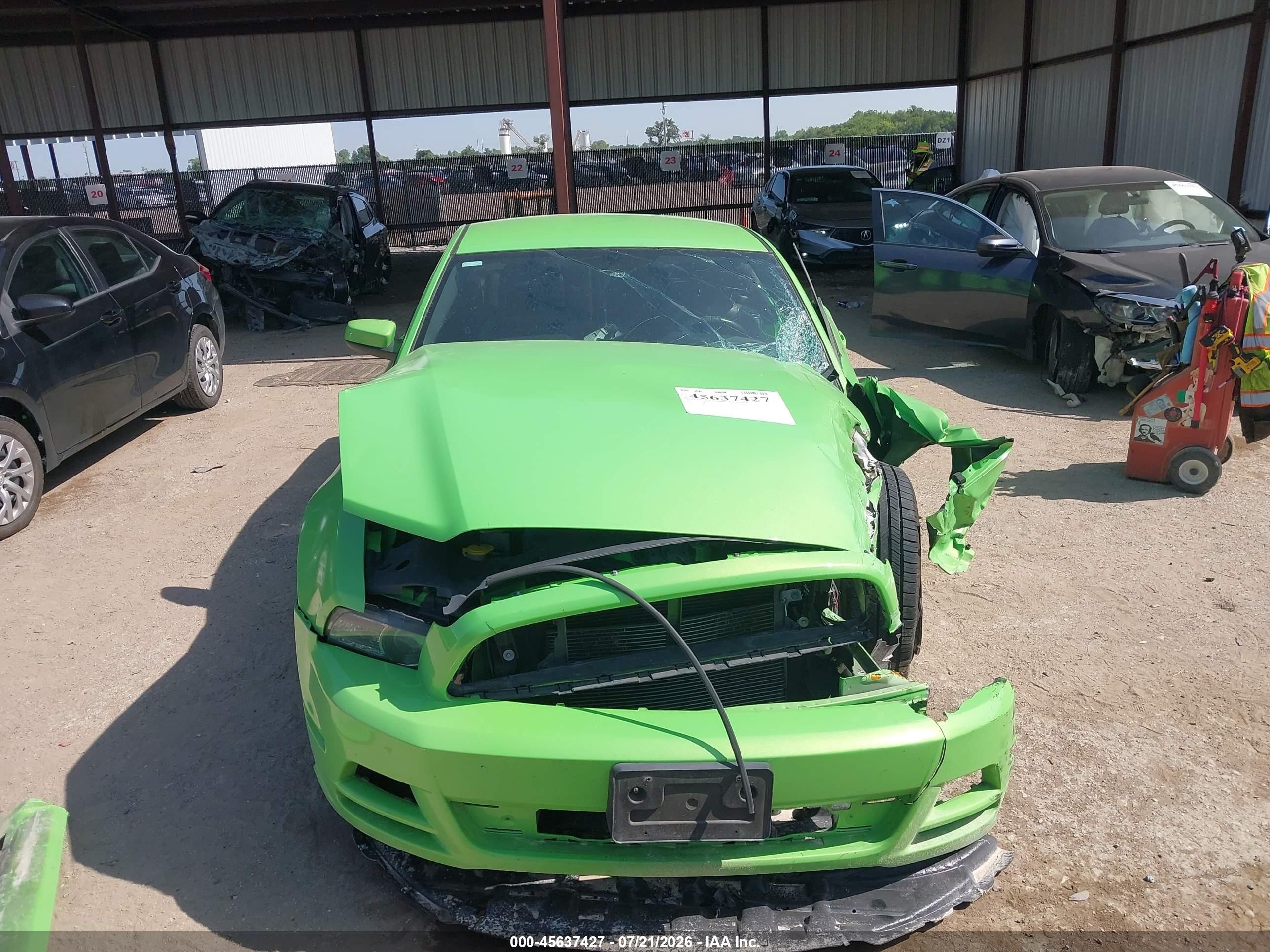 2014 Ford Mustang V6 Premium Green vin: 1ZVBP8AM6E5201574