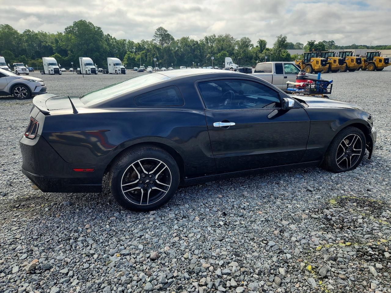 2014 Ford Mustang Black vin: 1ZVBP8AM6E5203275
