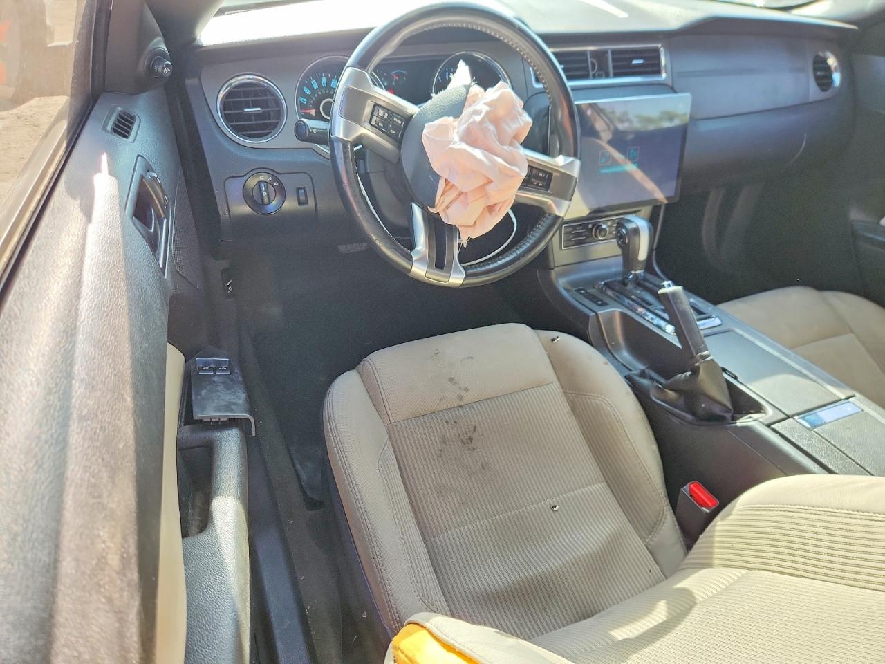 2014 Ford Mustang Фиолетовый vin: 1ZVBP8AM6E5229228