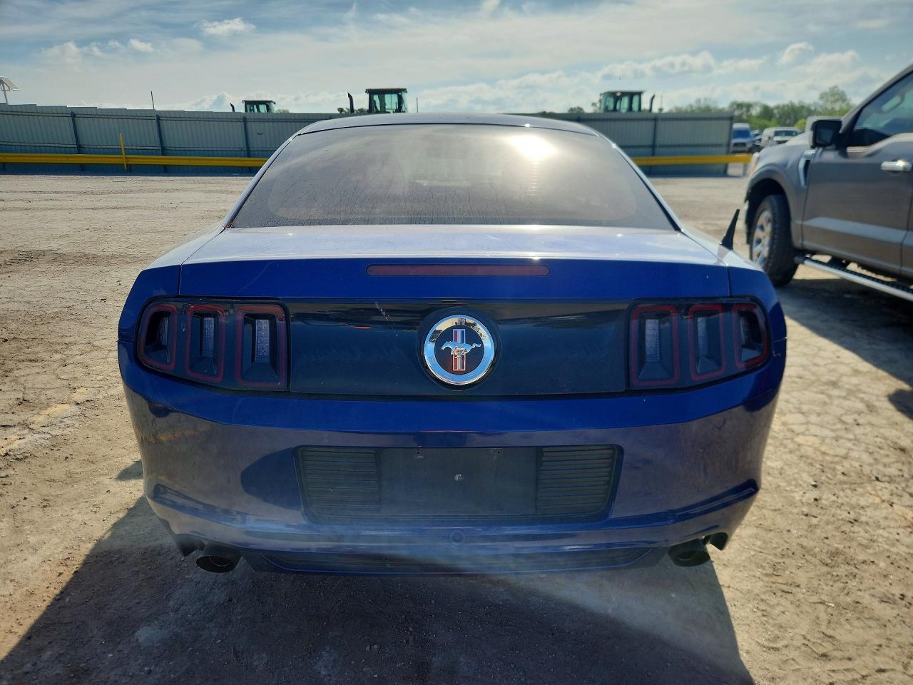 2014 Ford Mustang Фиолетовый vin: 1ZVBP8AM6E5229228