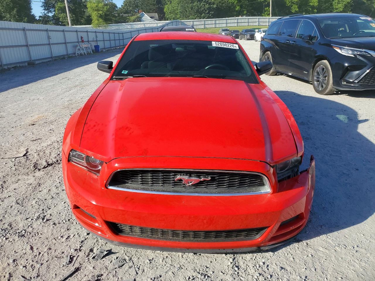 2014 Ford Mustang Red vin: 1ZVBP8AM6E5273164