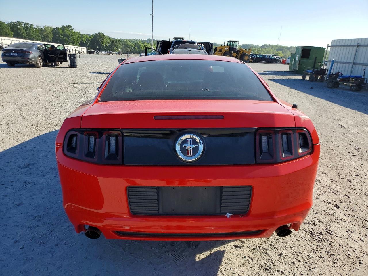 2014 Ford Mustang Red vin: 1ZVBP8AM6E5273164