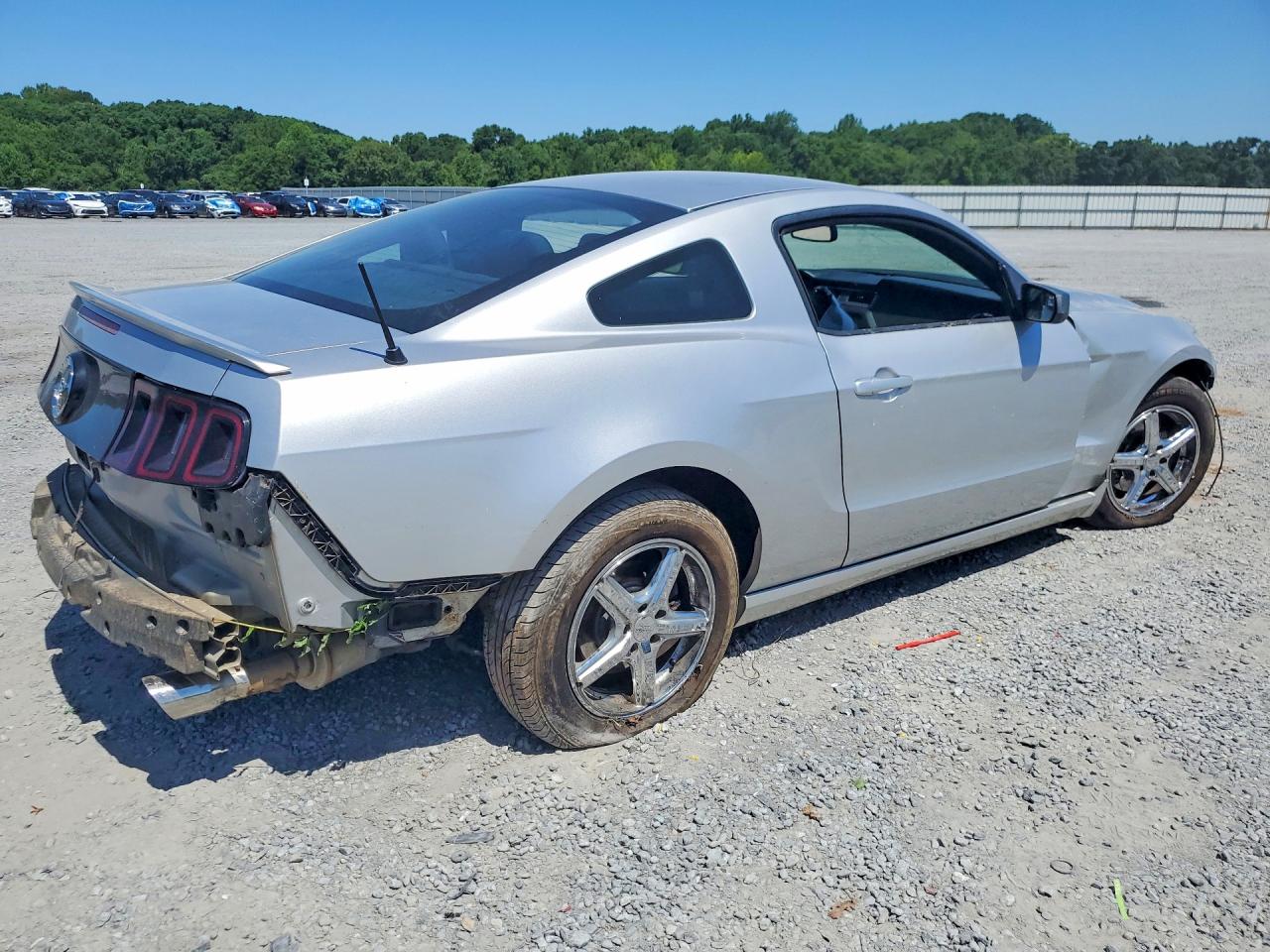2014 Ford Mustang Silver vin: 1ZVBP8AM6E5305501