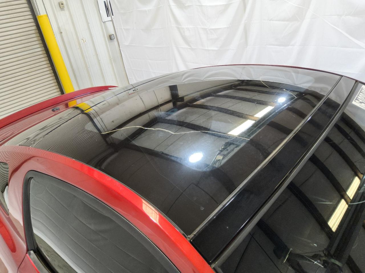 2014 Ford Mustang Red vin: 1ZVBP8AM6E5321908 Damage: Sunroof Glass, Broken, Replacement Required