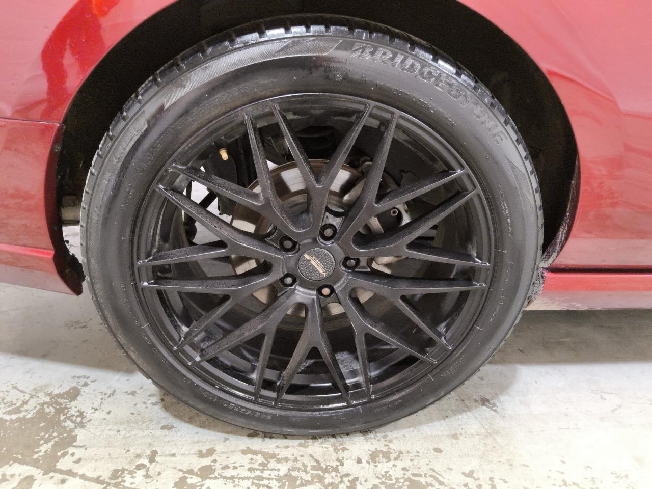 2014 Ford Mustang Red vin: 1ZVBP8AM6E5321908 Damage: Right Rear Wheel, Aftermarket, Acceptable
