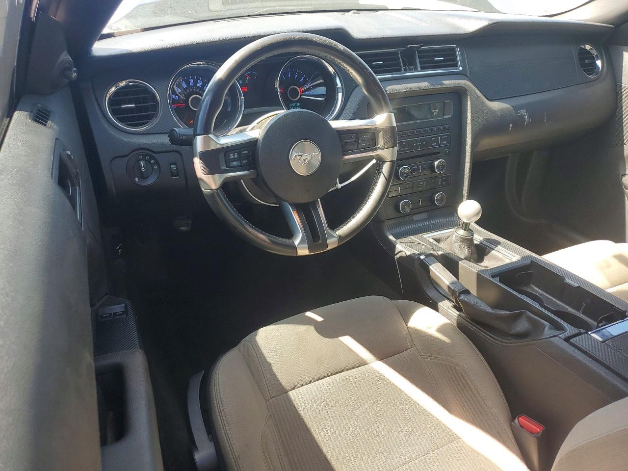 2014 Ford Mustang Синий vin: 1ZVBP8AM6E5327918