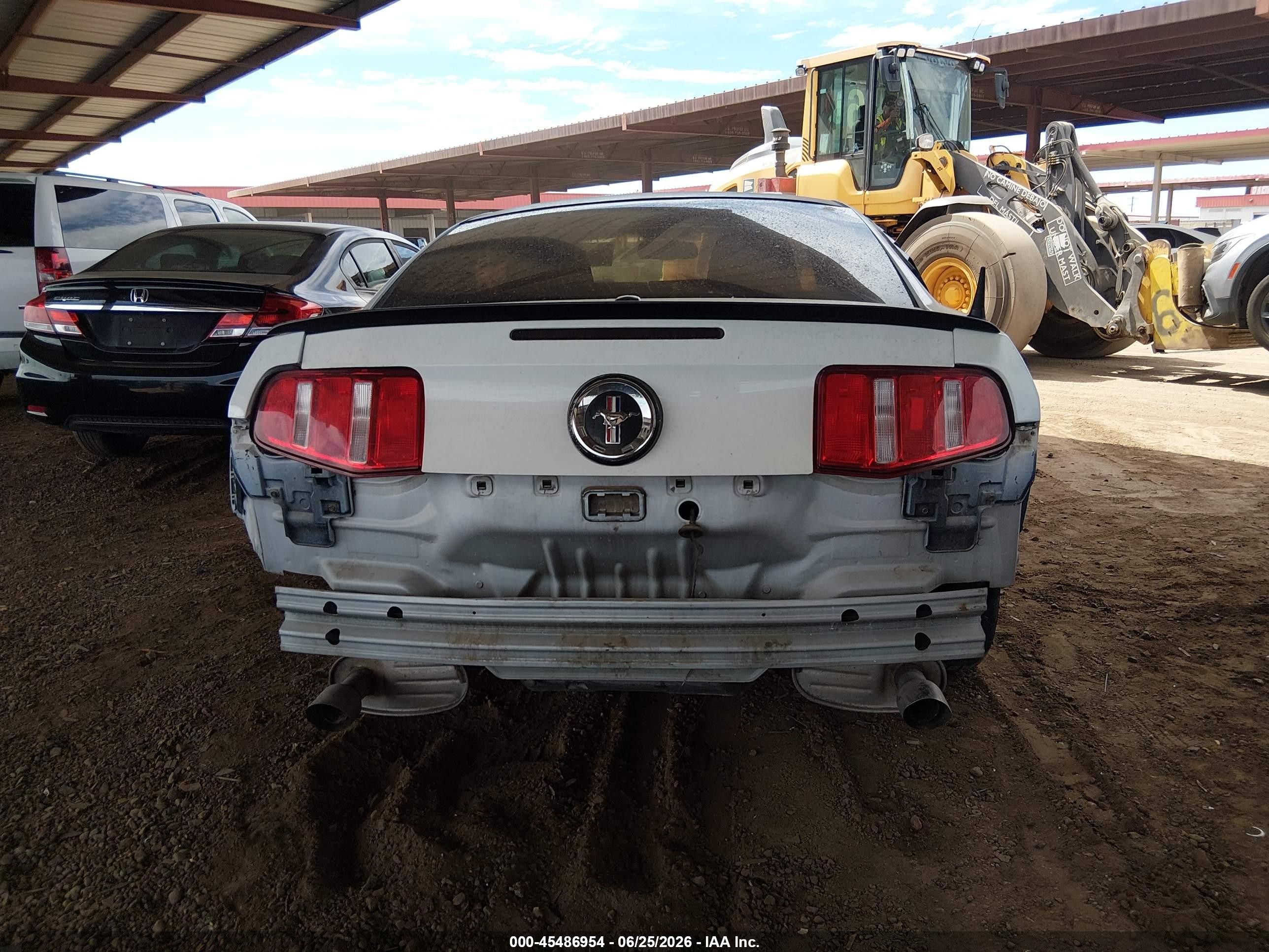 2011 Ford Mustang V6/v6 Premium White vin: 1ZVBP8AM7B5103813