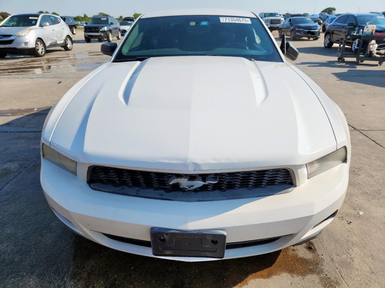 2011 Ford Mustang White vin: 1ZVBP8AM7B5125147