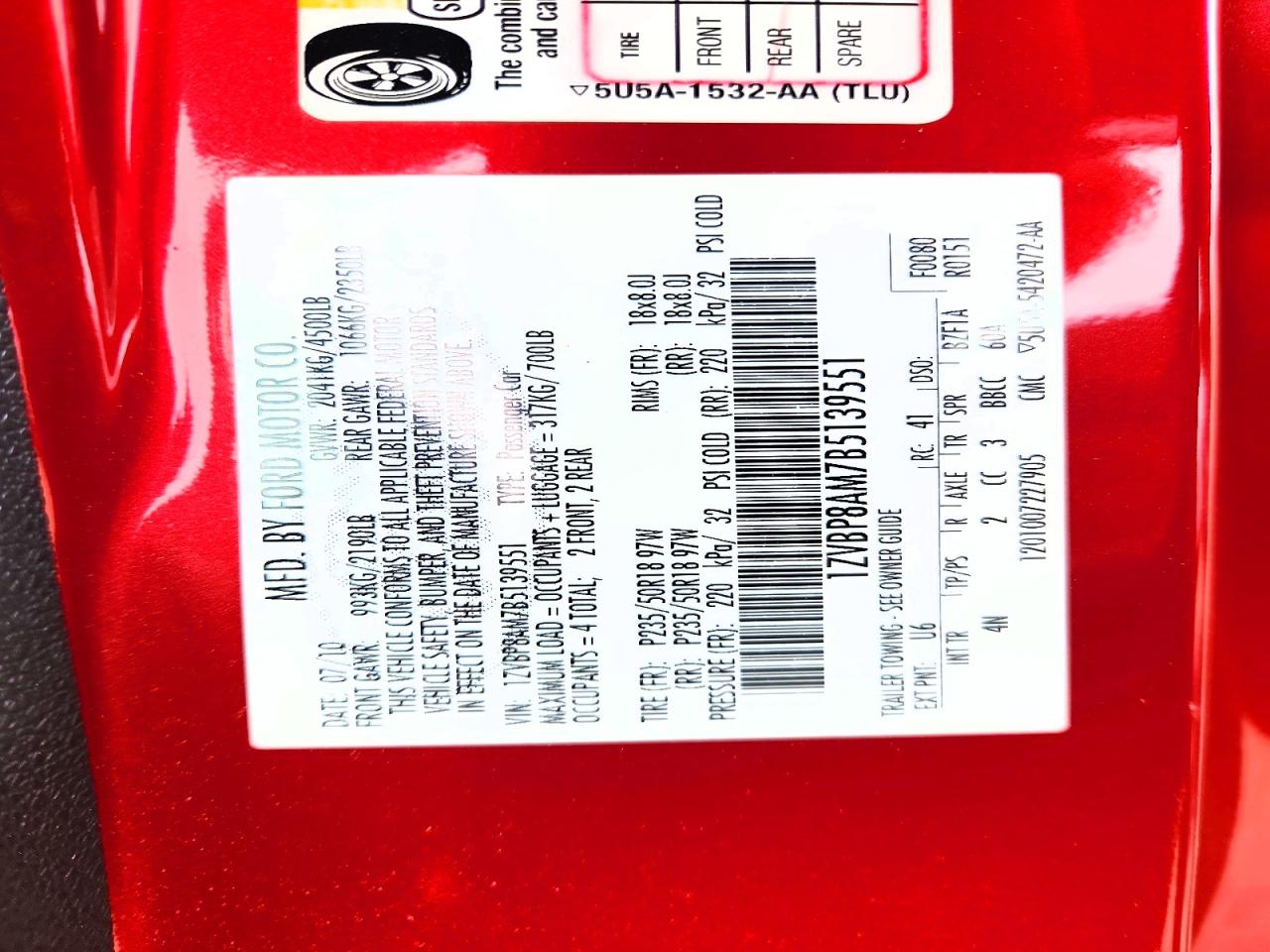 2011 Ford Mustang Red vin: 1ZVBP8AM7B5139551