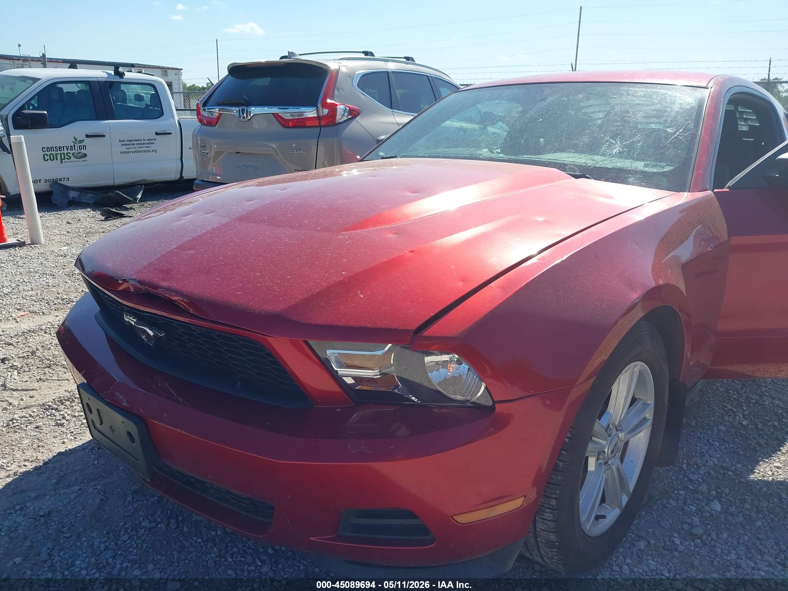 2012 Ford Mustang V6 Red vin: 1ZVBP8AM7C5204786