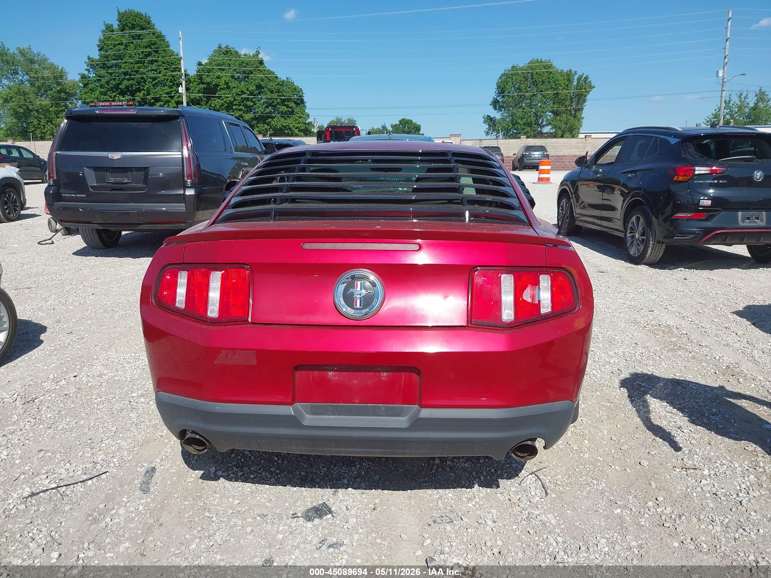 2012 Ford Mustang V6 Red vin: 1ZVBP8AM7C5204786