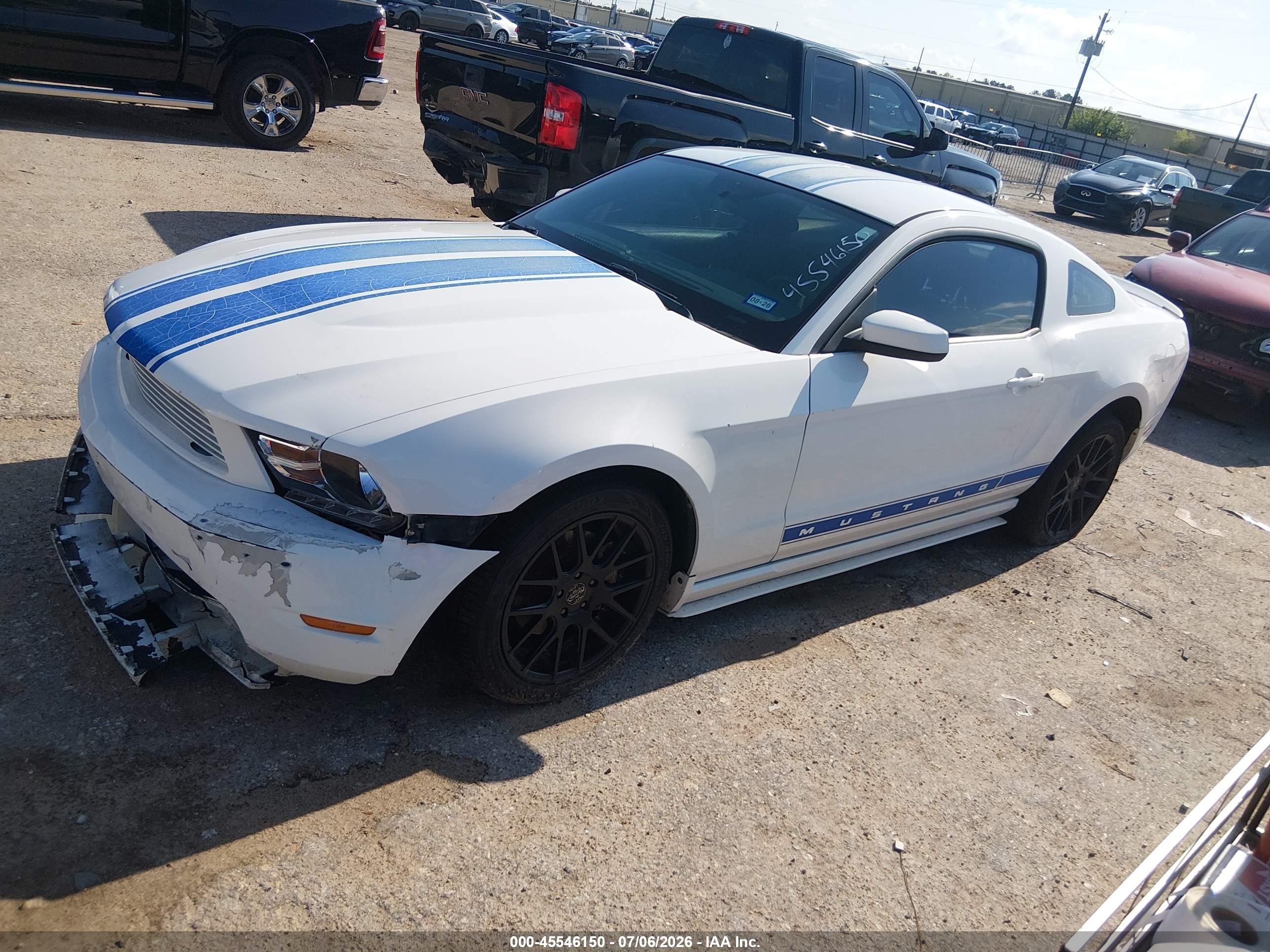 2012 Ford Mustang V6/v6 Premium White vin: 1ZVBP8AM7C5221586