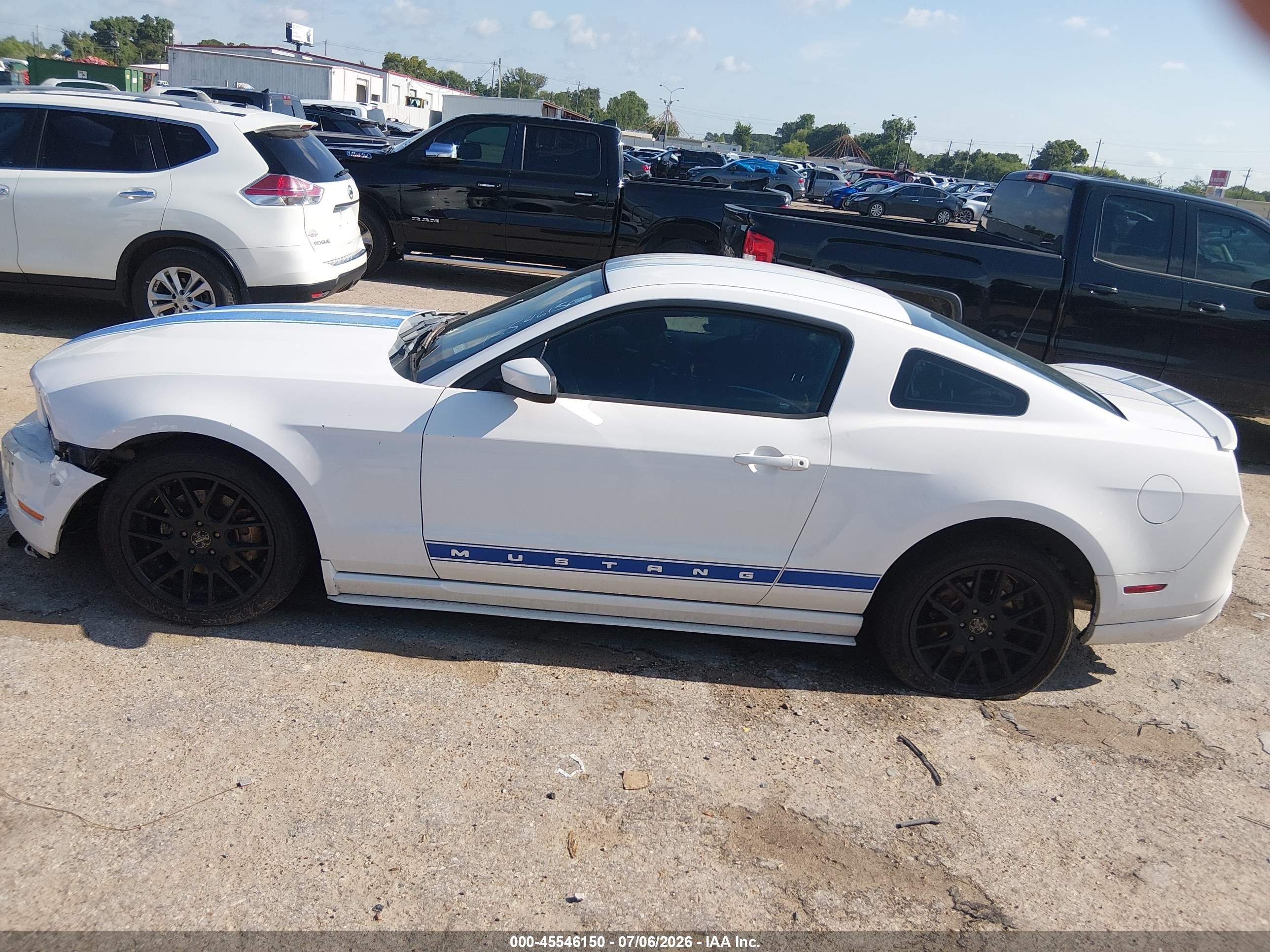 2012 Ford Mustang V6/v6 Premium White vin: 1ZVBP8AM7C5221586