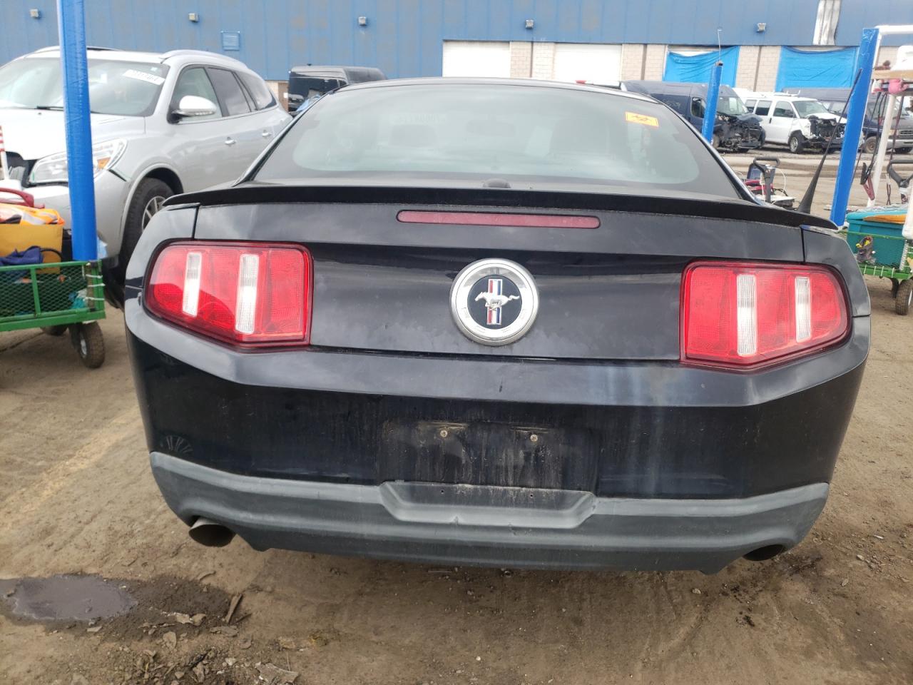 2012 Ford Mustang Черный vin: 1ZVBP8AM7C5243104