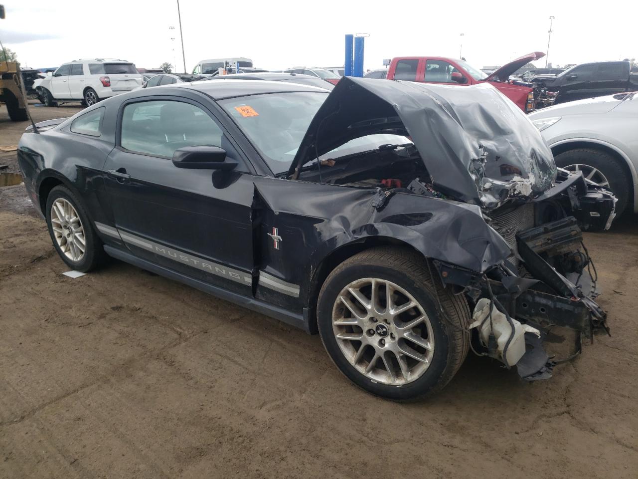 2012 Ford Mustang Черный vin: 1ZVBP8AM7C5243104