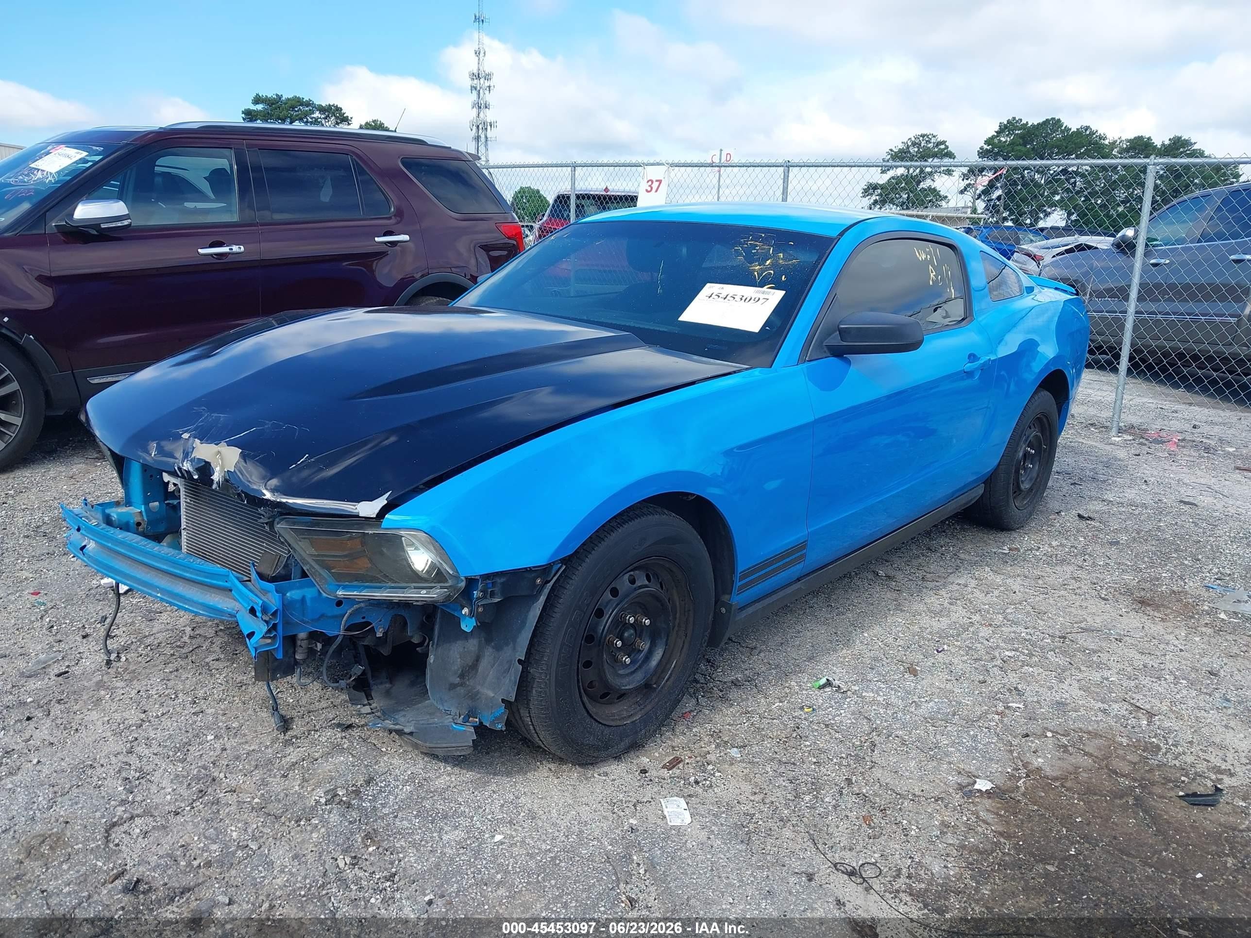 2012 Ford Mustang V6/v6 Premium Blue vin: 1ZVBP8AM7C5266317